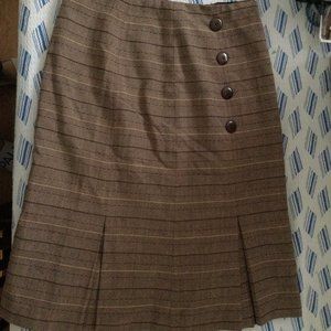 Natural beauty skirt size 6 strips brown buttons decoration